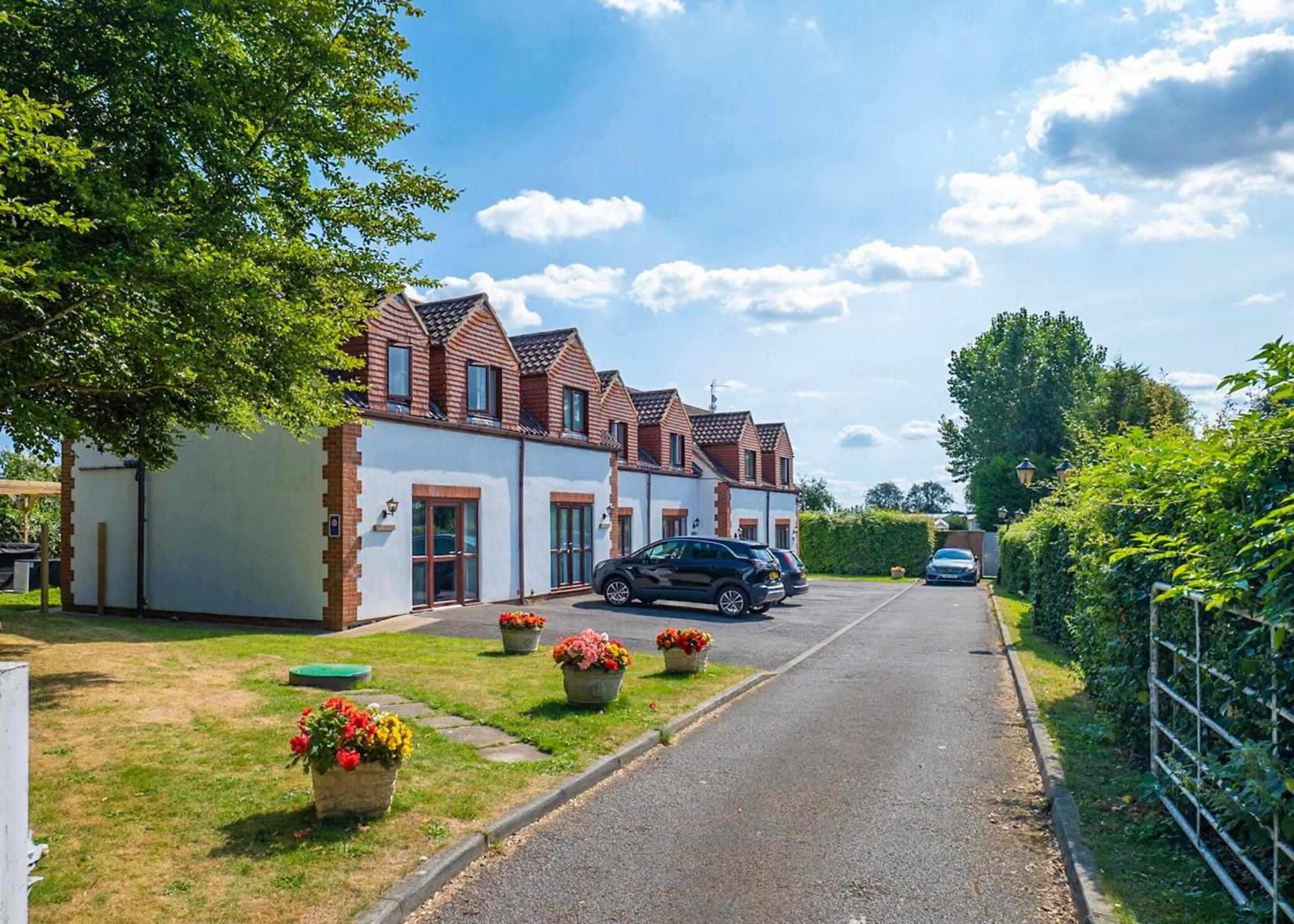 White Rose Country Cottages Thormanby Екстер'єр фото