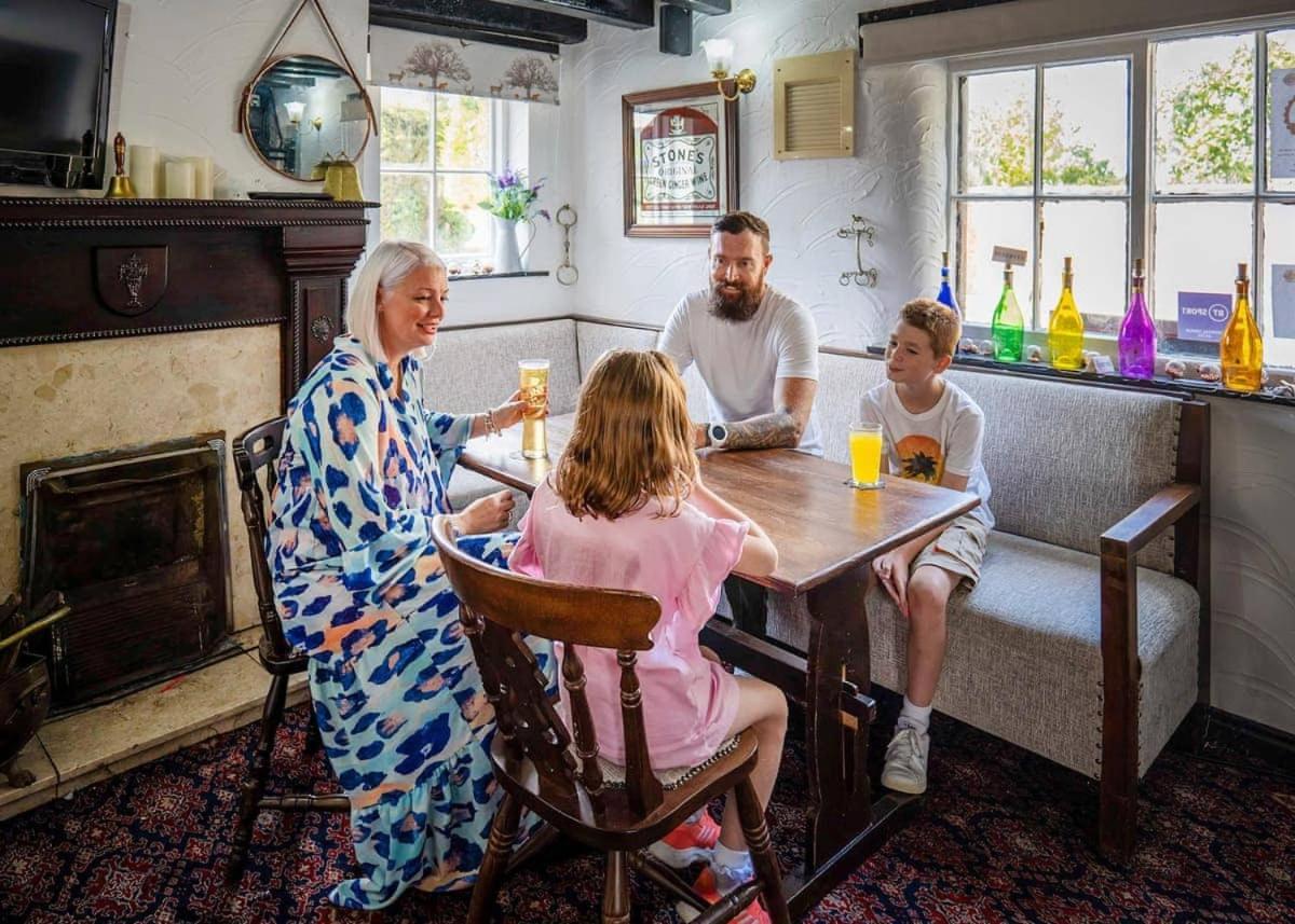 White Rose Country Cottages Thormanby Екстер'єр фото